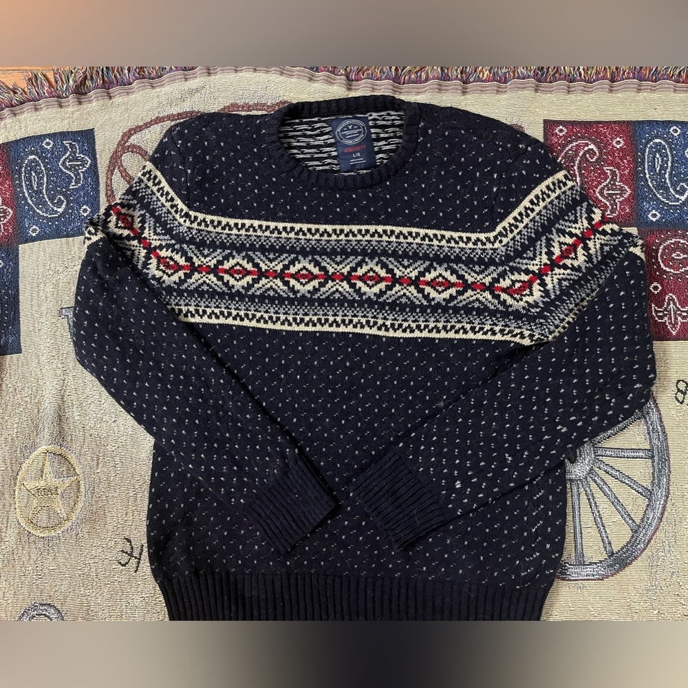 AMERICAN EAGLE SWEATER